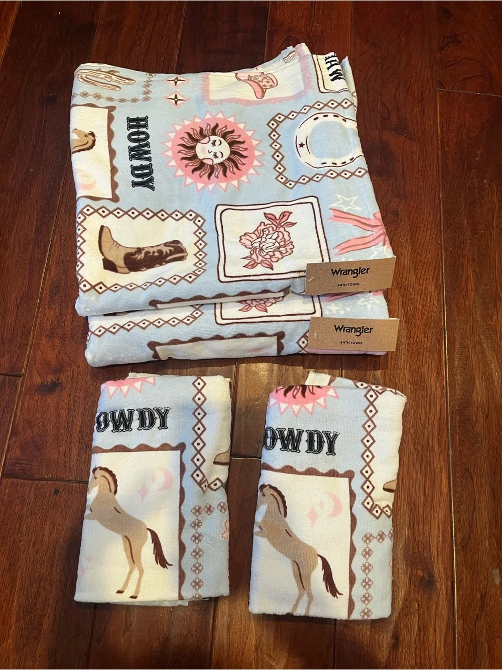 Wrangler Western Motif Bath and Hand Towel Set: Howdy, Horse, Sun, Cactus, Hat
